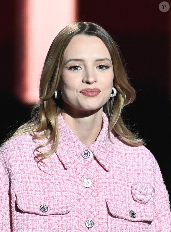 Angèle (Artiste féminine et Album le plus streamé d'une artiste féminine "Nonante-Cinq") lors de la 38ème cérémonie des Victoires de la musique à la Seine musicale de Boulogne-Billancourt, France, le 10 février 2023. 
© Coadic Guirec/Bestimage