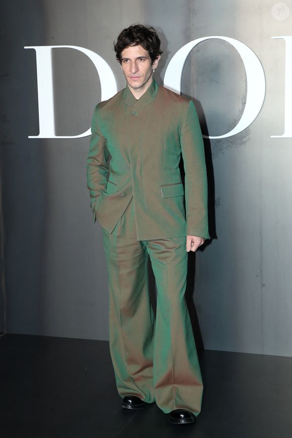Quim Gutierrez au photocall du défilé Dior Homme à l'École-Militaire lors de la semaine de la mode masculine automne/hiver 2025-2026 à Paris, France, le 24 janvier 2025. © Bertrand Rindoff/Bestimage
