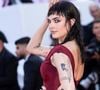 Mais ce qui a attiré l'attention des badauds et des photographes, c'est surtout... Le look de Cara Delevigne !
Cara Delevingne - Montée des marches du film « The history of sound » lors du 78ème Festival International du Film de Cannes, au Palais des Festivals à Cannes. Le 21 mai 2025
© Jacovides-Moreau / Bestimage