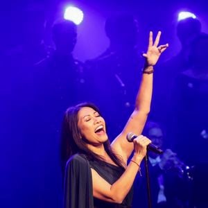 La chanteuse possède une maison au cœur des rizières, qu’elle considère comme son refuge.

Anggun  au concert des sentinelles à la salle Pleyel à Paris au profit de l'association "Bleuet de France" le 10 avril 2025.

© Jack Tribeca / Bestimage