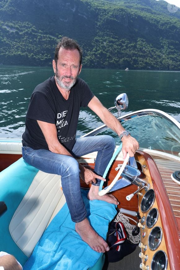 “Notamment quand ma sœur Chiara était bébé”, insiste-t-il auprès du magazine "Point de vue"

Exclusif - Christian Vadim en Riva sur le Lac du Bourget lors de la 3ème édition du Festival du Cinema Français et de la gastronomie d'Aix-les-Bains le 5 juin 2024.
© Denis Guignebourg / Bestimage