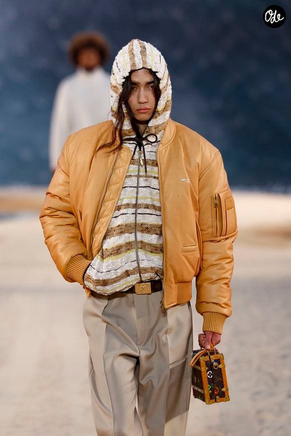 Défilé de mode Louis Vuitton Prêt à Porter Collection Homme Printemps/Été 2027 lors de la Fashion Week de Paris, à la Cité Internationale Universitaire de Paris, France, le 23 juin 2026. © Bestimage