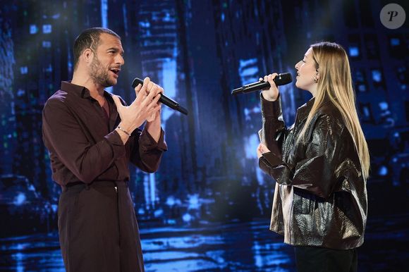 Amir et Helena lors de l'enregistrement de l'émission "Les stars s'unissent pour le Sidaction" au théâtre Marigny à Paris, France, le 11 mars 2025. © Guirec-Moreau/ Bestimage