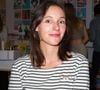 De ce long séjour à Montréal où elle a poursuivi ses études, à un voyage au Vietnam, la "fille de" est revenue avec la certitude d'être faite pour écrire et dessiner...

Lolita Séchan lors du Festival du livre de Paris, le 23 avril 2022 à Paris, en France. Photo de Nasser Berzane/Abaca