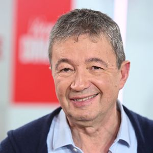 Frédéric Bouraly retrouve son rôle de José ce mardi soir sur M6 à l'occasion d'un prime spécial pour les 15 ans de la série Scènes de ménages.

Exclusif - Frédéric Bouraly lors de l'enregistrement de l'émission "Vivement dimanche" au studio Rive Gauche, présentée par M. Drucker avec une diffusion sur France 3. © Guillaume Gaffiot/Bestimage