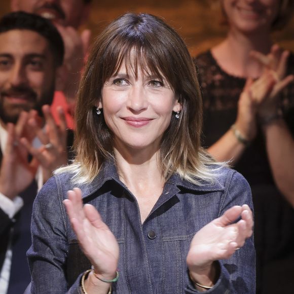 Sophie Marceau est un visage emblématique du cinéma français

Exclusif - Sophie Marceau - Enregistrement de l'émission "Le grand échiquier : Francophonie", présentée par C.Chazal et A.Vizorek et diffusée le 16 juin sur France 2
© Jack Tribeca / Bestimage