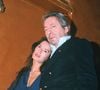 Serge Gainsbourg a offert un cadeau inestimable à Bambou dans un quartier populaire de Paris et elle ne l'a jamais lâché

SERGE GAINSBOURG AVEC SA FEMME BAMBOU EN SOIREE AU PALACE EN 1989