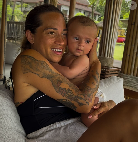 Une publication qui leur a valu de recevoir de nombreux messages des internautes, qui les ont félicités en masse

Cécilia (Mamans et célèbres) en Thaïlande en famille.