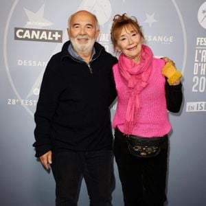 Gérard Jugnot, Marie-Anne Chazel au photocall de la cérémonie d'ouverture du 28ème Festival International du Film de Comédie à l'Alpe d'Huez le 13 janvier 2025.

© Dominique Jacovides / Bestimage