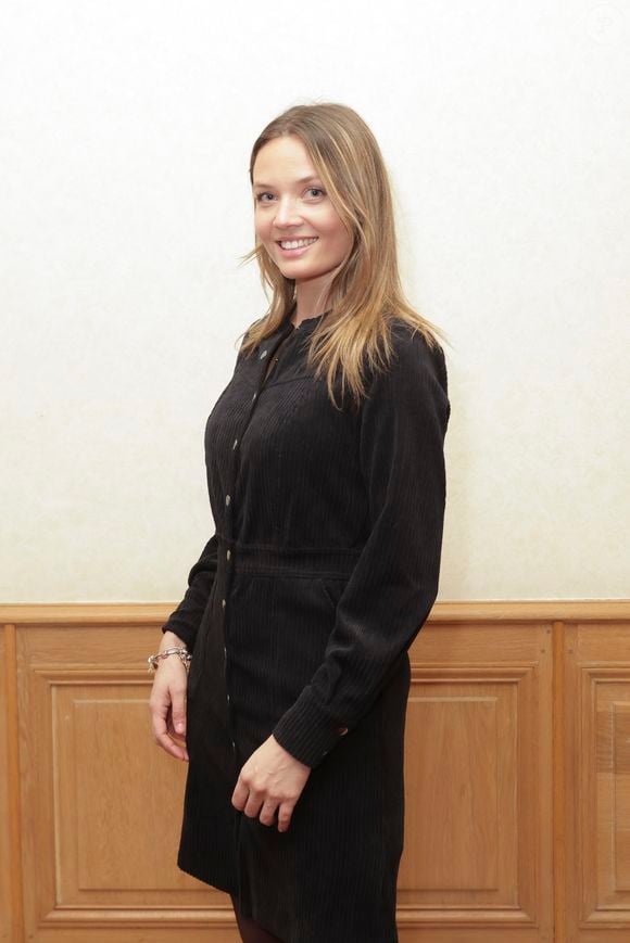 Exclusif -   Gennifer Demey lors de la conférence de presse "Défi d'Elles 2024" à Paris le 10 janvier 2024.
Né en plein cœur du Bassin d’Arcachon en 2017 et imaginé par Christelle Gauzet, gagnante de Koh Lanta 2008, le raid Défi d’Elles est un concept unique et solidaire qui emmène à chaque fois une centaine de participantes à la découverte de nouvelles contrées et surtout d’elles-mêmes… Par équipe de 2, elles se dépassent et vivent une expérience inoubliable pour la bonne cause : la fondation Keep A Breast qui œuvre pour la prévention du cancer du sein.

© Jack Tribeca / Bestimage
