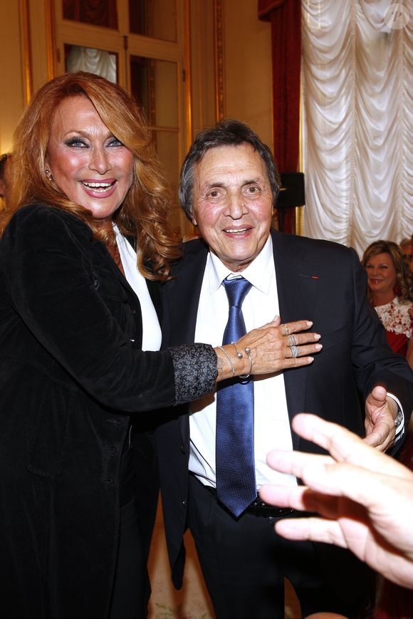 Rétro - Décès Humbert Ibach (Mémé Ibach),  auteur-compositeur, grand producteur de télé et de disques, qui a mis Sheila et Karen Cheryl en pleine lumière - Julie Pietri et Humbert Ibach - Dans le cadre de la fete de la musique l 'Ambassadeur de la federation de Russie en France Alexandre Orlov  organise  le 18 juin une soirée exceptionnelle d'hommage à la chanson Française des années 70 -80 . Celle-ci à la résidence de l'Ambassadeur. CEDRIC PERRIN / BESTIMAGE