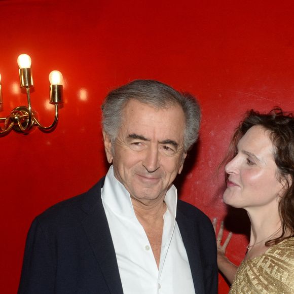 Bernard-Henri Lévy et sa fille Justine lors de la remise du prix littéraire Castel 2023 au restaurant Castel à Paris le 15 novembre 2023.

© Rachid Bellak / Bestimage