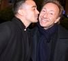 Très épanoui en amour, l'animateur a expliqué que la présence de Yori dans sa vie lui permet de se sentir rajeuni, bien plus que par des artifices esthétiques.
Stéphane Bern et son compagnon Yori Bailleres - Soirée de gala pour la Fondation de la Recherche en Physiologie, "Les Stéthos d'Or" au Four Seasons Hôtel George V à Paris le 24 mars 2025. © Cédric Perrin/Bestimage