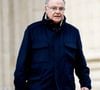 Pour lui, la meilleure réponse reste celle d'un client satisfait, qu'il considère comme le véritable moteur d'une entreprise. 

Alain Afflelou - Sorties de la cérémonie religieuse en hommage à Rolland Courbis en l’église de la Madeleine à Paris, France, le 14 janvier 2026. © Jacovides-Moreau/Bestimage