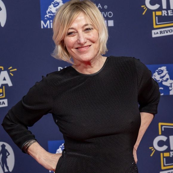 Valeria Bruni Tedeschi  sur un tapis rouge le 7 mai 2025 à Rome ©PacificPressAgency / Bestimage