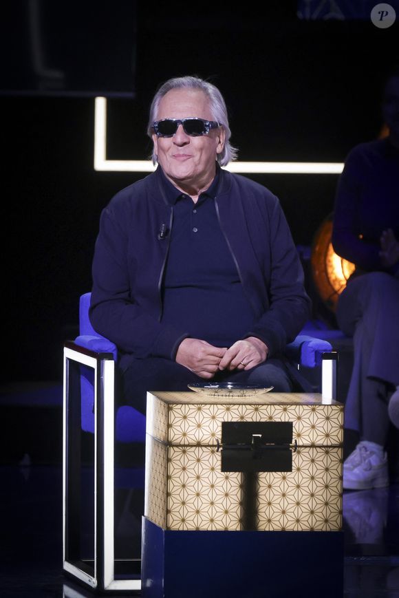Gilbert Montagné - Enregistrement de l'émission "La boîte à secrets 13", présentée par F.Bollaert, et diffusée le 21 octobre sur France 3.
© Jack Tribeca / Bestimage