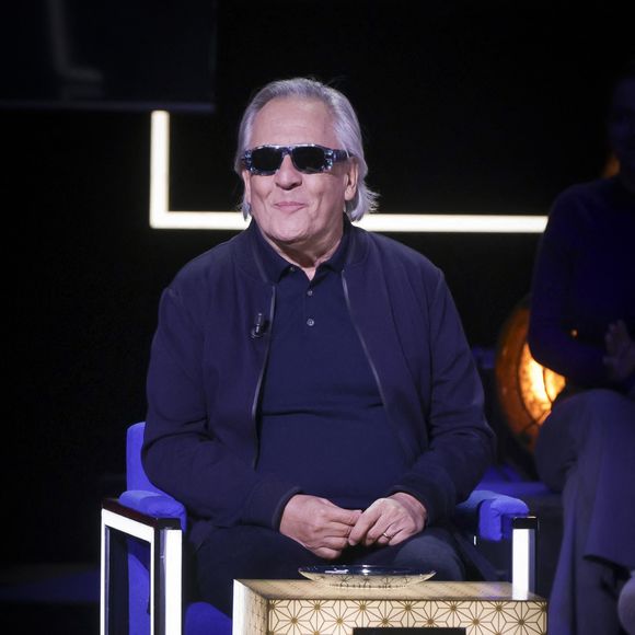 Gilbert Montagné - Enregistrement de l'émission "La boîte à secrets 13", présentée par F.Bollaert, et diffusée le 21 octobre sur France 3.
© Jack Tribeca / Bestimage