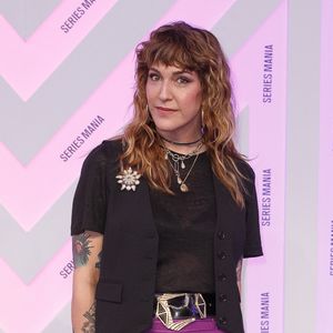 Quelques semaines avant de prêter sa voix à cette soirée historique, Daphné Bürki perdait brutalement son compagnon, David Hache...

Daphné Burki - Jour 2 du Festival Series Mania à Lille le 22 mars 2025. © Stéphane Vansteenkiste/Bestimage