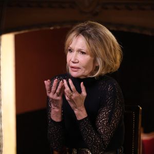 Exclusif - Clémentine Célarié lors de l'enregistrement de l'émission "Olympiascope" au théâtre Antoine, présentée par B.Montiel et diffusée le 2 mai 2025 sur Olympia TV, au théâtre Antoine à Paris, France, le 18 février 2025. © Denis Guignebourg/Bestimage