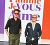 Manu est un musicien de 51 ans avec qui il chante régulièrement sur scène.
Gérard Lanvin et son fils Manu Lanvin lors du backstage de l'enregistrement de l'émission "Famille je vous aime" aux Studios rive gauche à Paris, France, le 15 avril 2025.
© Clovis-Gaffiot/Bestimage