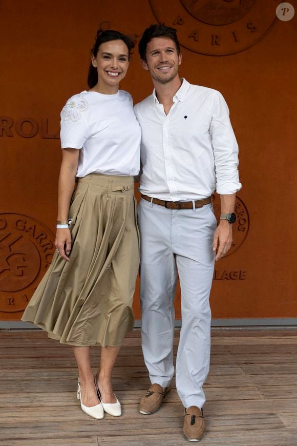 Marine Lorphelin et son compagnon Stanislas Gruau au Village lors des Internationaux de France de Tennis de Roland Garros 2025 le 3 juin 2025 à Paris.  

© Moreau / Jacovides / Bestimage