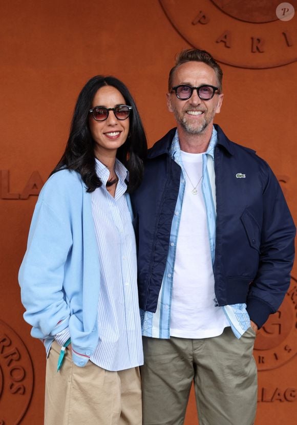 Sarah Boumaza et Philippe Caverivièreau village lors des Internationaux de France de Tennis de Roland Garros 2025, à Paris, France, le 2 Juin 2025. © Jacovides-Moreau/Bestimage