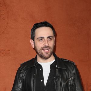 Persistant, il lui a laissé son numéro et a tenté sa chance des mois durant.

Camille Combal au village lors des internationaux de France de tennis de Roland Garros, Jour 4, à Paris le 30 mai 2018. © Cyril Moreau / Dominique Jacovides / Bestimage