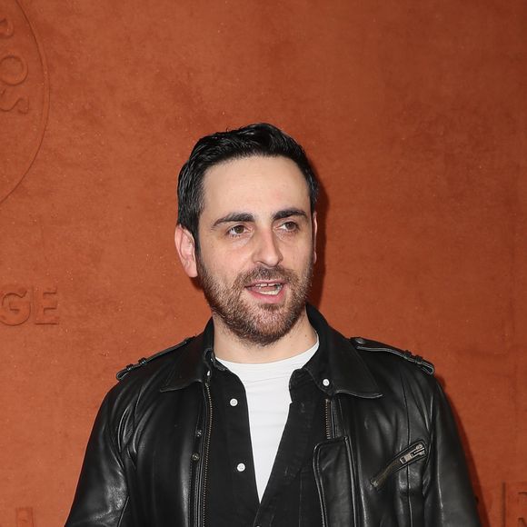 Persistant, il lui a laissé son numéro et a tenté sa chance des mois durant.

Camille Combal au village lors des internationaux de France de tennis de Roland Garros, Jour 4, à Paris le 30 mai 2018. © Cyril Moreau / Dominique Jacovides / Bestimage