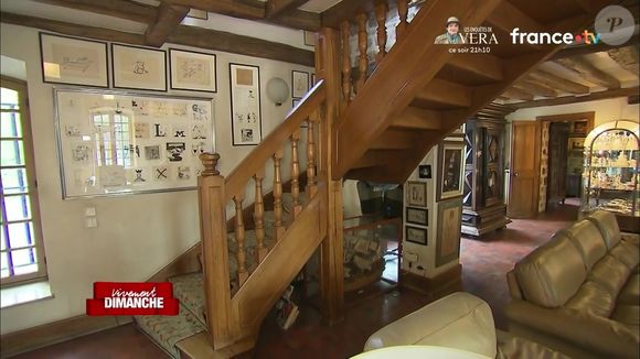 Maison de Pierre Perret à Nangis, en Seine-et-Marne, son havre de paix avec piscine. Les images ont été diffusés dans "Vivement dimanche" sur France 3 le 16 novembre 2025.