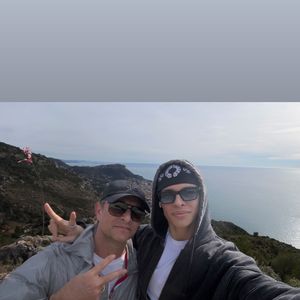 David Hallyday avec son fils Cameron Smet, le 15 février 2026.