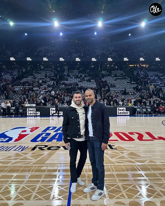 Anthony Bourbon, Instagram