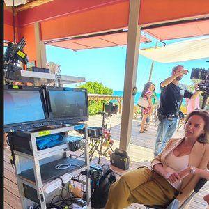 Elle a joué Amandine pendant dix ans
Géraldine Lapalus de retour dans "Camping Paradis", elle poste des photos de tournage le 26 mai 2025, sur Instagram