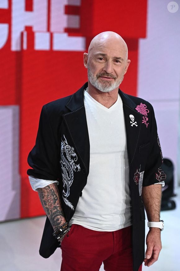 Vincent Lagaf' enregistre l'émission Vivement dimanche à Paris, le 21 février 2025.

© Guillaume Gaffiot / Bestimage