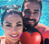 Il s'était écroulé dans les bras d'Emilie, enceinte.

Emilie, candidate de "Mariés au premier regard", est enceinte de son compagnon Michael.