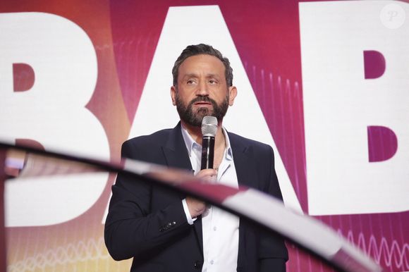Exclusif - Cyril Hanouna, sur le plateau de l’émission « TPMP » présentée par C.Hanouna et diffusée en direct sur Youtube et sur toutes les box (SFR, FREE, MyCanal etc), Paris, France, le 04 mars 2025. © Jack Tribeca / Bestimage