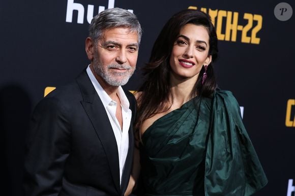 George Clooney et sa femme Amal Clooney - Avant-première et soirée de présentation de la nouvelle série Hulu "Catch-22" à Hollywood, Los Angeles, le 7 mai 2019.