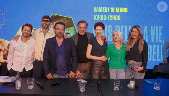 Jeremy Charvet, Laurent Kérusoré, Stéphane Henon, Jérôme Bertin, Marie Réache, Manon Chevallier et Lola Marois lors de la rencontre avec l'équipe de Plus Belle La Vie, Encore Plus Belle (TF1), modérée par le journaliste Alexandre du Serie Mania Festival international Lille 2024, à Lille, France, le 16 mars 2024. © Stéphane Vansteenkiste/Bestimage 