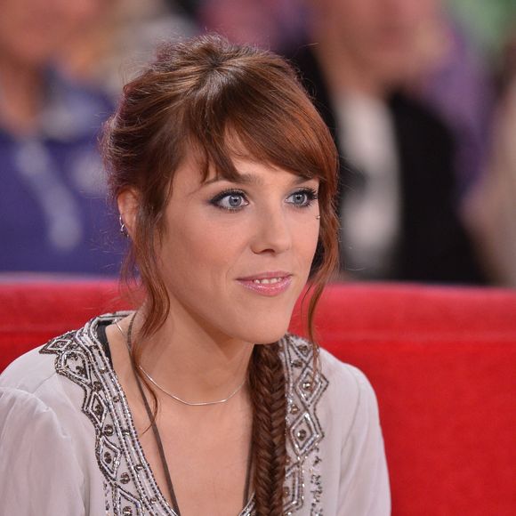 La chanteuse Zaz lors de l'enregistrement de Vivement Dimanche le 28 mai 2013 à Paris, France. Photo by Max Colin/ABACAPRESS.COM