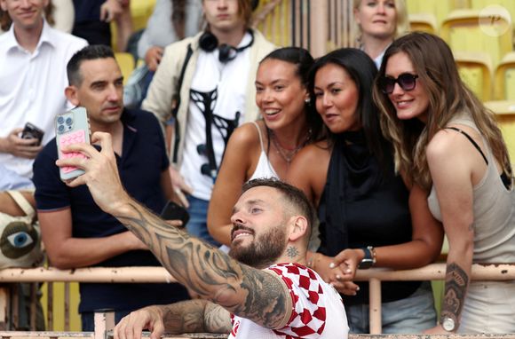 Matt Pokora (M. Pokora) lors du match de football Racing Stars Football Cup opposant Les pilotes Nazionale Piloti contre les Barbagiuans au stade Louis II à Monaco, le 21 mai 2025. © Jean-François Ottonello/Nice Matin/Bestimage