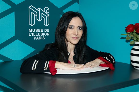 Mais sa fille sent qu'il y a "quelque chose qui cloche" en voyant les autres enfants

Fabienne Carat - Soirée "Silent museum party" au musée de l'illusion à Paris,, le- 13 mars 2025. © Christophe Clovis / Bestimage