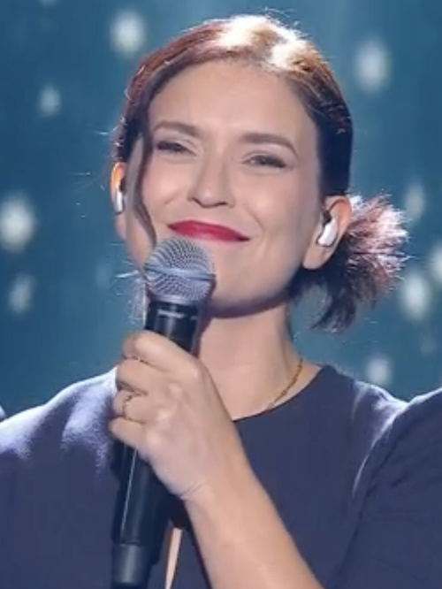 VIDEO Lucie Bernardoni réapparaît à la télévision auprès d'une personne qui compte : "Ca fait beaucoup de bien"