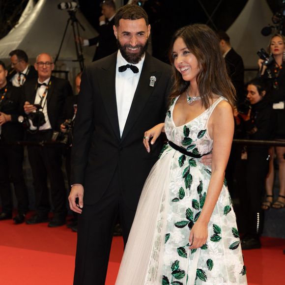 Karim Benzema et sa compagne Lyna Khoudri lors de la montée des marches du film « 13 jours 13 nuits » lors du 78ème Festival International du Film de Cannes. Le 23 mai 2025
© Jacovides-Moreau / Bestimage