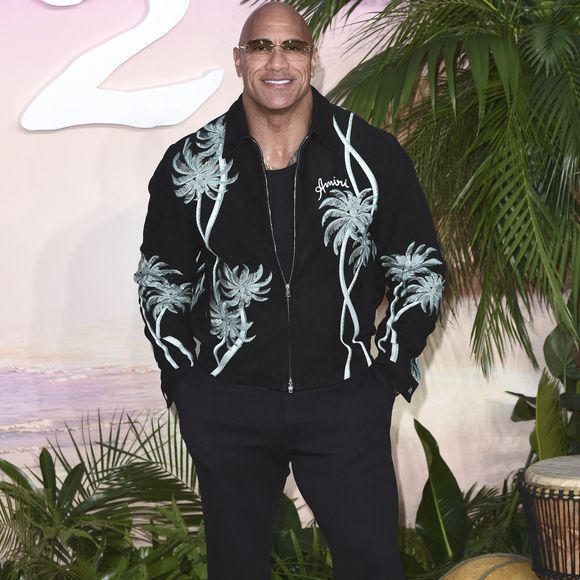 Il n'a malheureusement pas pu s'y rendre et s'en est expliqué sur les réseaux sociaux 
Dwayne Johnson - Première du film "Moana 2 (Vaiana 2)" à Londres, le 24 novembre 2024.