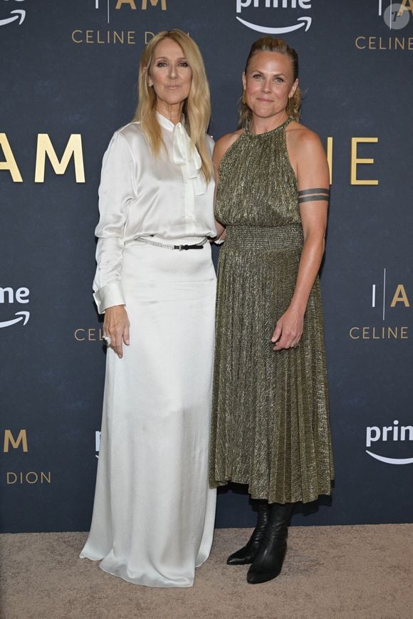 Irene Taylor, la réalisatrice de son documentaire "Je suis Céline Dion", a accepté de donner de ses nouvelles dans les colonnes du "Parisien".

Celine Dion et Irene Taylor à la projection du documentaire "I am : Celine Dion" à New York le 17 juin 2024.