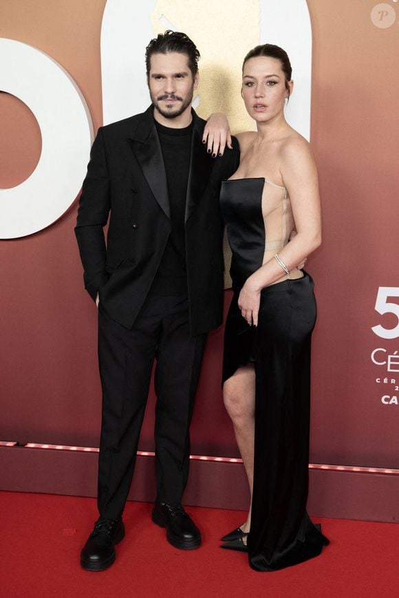 La compagne de François Civil s’est donc jetée à l’eau sans hésiter pour venir le secourir.

François Civil et Adèle Exarchopoulos arrivent à la 50e cérémonie des César du cinéma à l'Olympia le 28 février 2025 à Paris, France. Photo by David NIVIERE/ABACAPRESS.COM