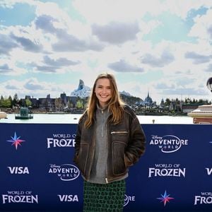 Camille Razat - Inauguration du village de la Reine des Neiges sur le site de Disneyland Paris à Marne-la-Vallée le 28 mars 2026. © Disneyland Paris via Bestimage