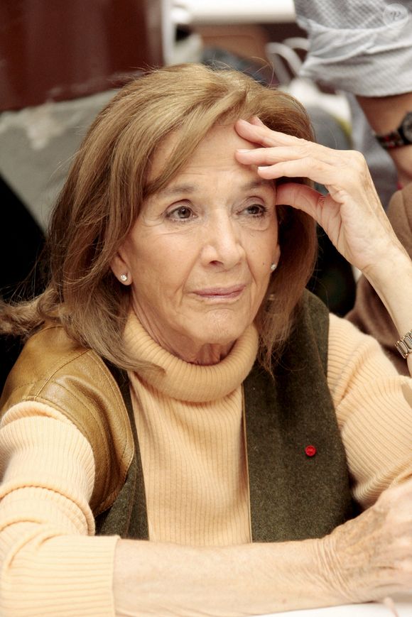 Une pétition dénonce une « incarnation falsifiée » de Gisèle Halimi. 

Portrait de Gisèle Halimi lors de la Foire du livre de Brive-la-Gaillarde. Le 8 novembre 2009. Photo par DESCAMPS Jean-Jacques via Bestimage