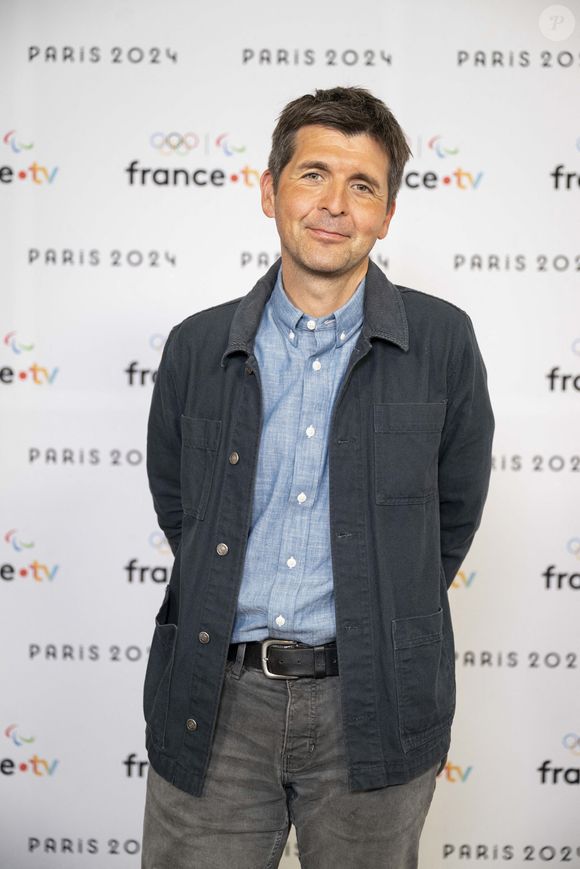 Thomas Sotto lors de la présentation des journalistes et chroniqueurs de France Télévisions pour les Jeux Olympiques 2024 au musée de l'Homme à Paris, le 11 juin 2024.
© Pierre Perusseau / Bestimage