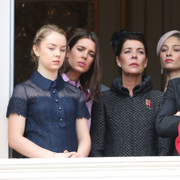 C'est un moment difficile qui dure. À 71 ans, Ernst August de Hanovre, duc de Brunswick-Lunebourg, connaît de gros problèmes de santé.

La princesse Alexandra de Hanovre, Charlotte Casiraghi, Béatrice Borroméo, la princesse Caroline de Hanovre et Béatrice Borroméo au balcon du palais lors de la Fête Nationale monégasque.

© Bruno Bébert / Dominique Jacovides / Bestimage