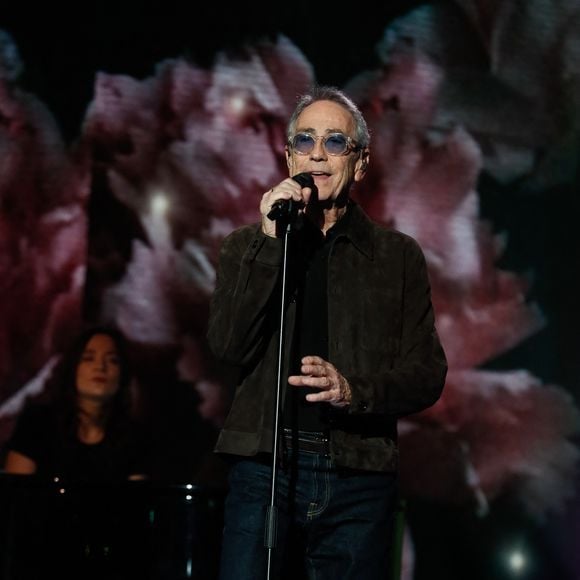 Alain Chamfort - Surprises - Enregistrement de l'émission "La Boîte à Secrets N°20" dans les studios de la Cité du Cinéma à Saint-Denis, présentée par F.Bollaert et diffusée le 10 janvier sur France 3
Photo par Christophe Clovis / Bestimage